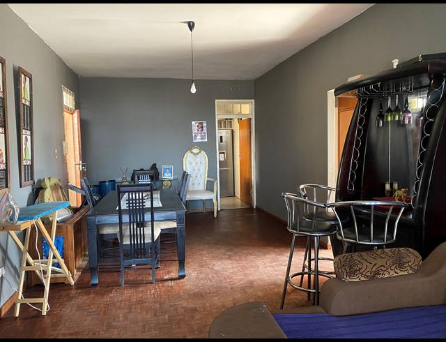 2 BEDROOM TOWNHOUSE FOR SALE IN LORENTZVILLE